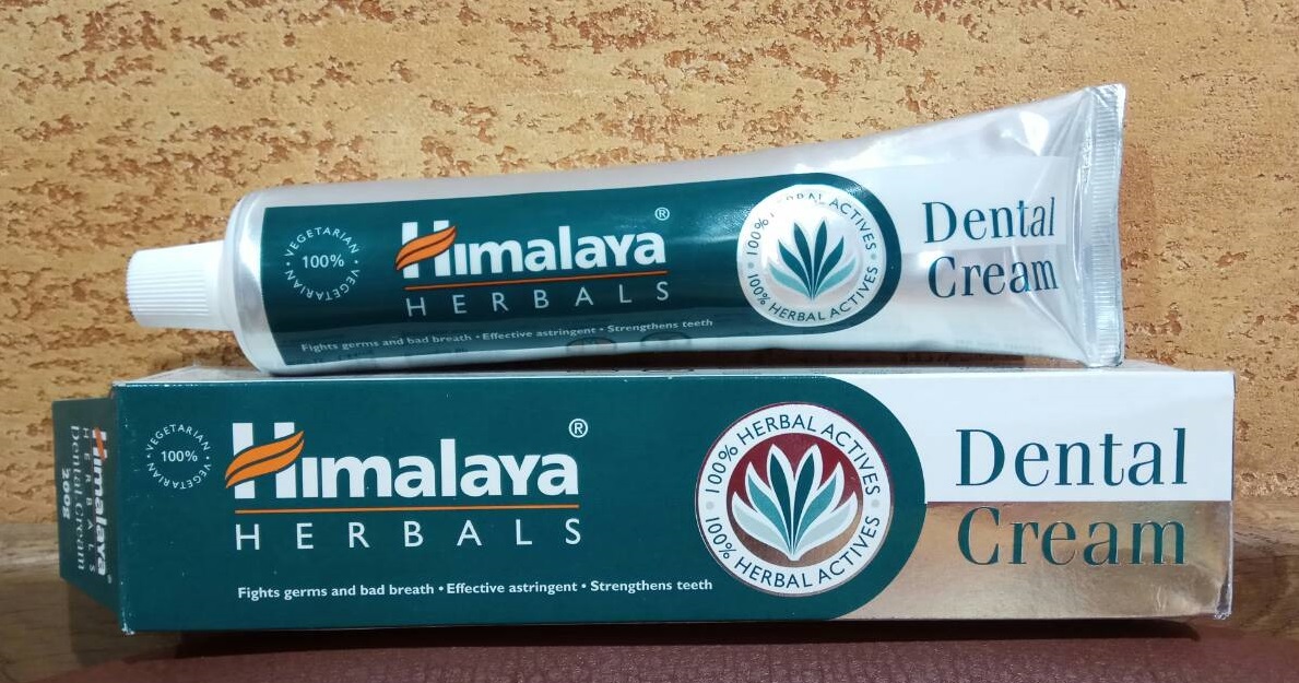 Зубная паста Himalaya Dental Cream от кровоточивости десен, освежает дыхание, защищает, укрепляет, 200гр Индия