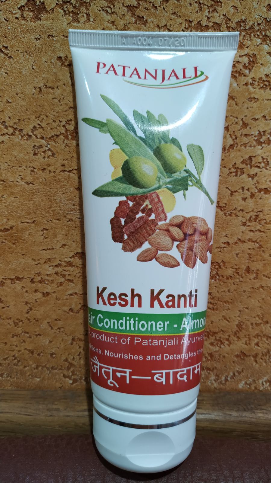 Кондиционер Патанджали для окрашенных волос Олива Миндаль 100 гр Patanjali hair conditioner Almond Kesh kanti Индия