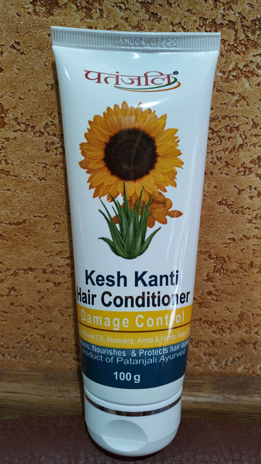 Кондиционер Патанджали для поврежденных волос Алоэ Миндаль 100 гр Patanjali hair conditioner Damage Control Kesh kanti Индия