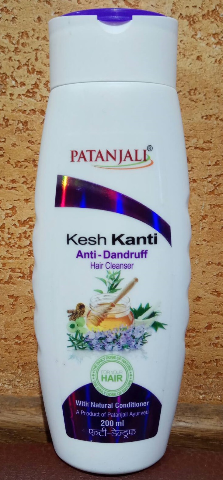 Шампунь Патанджали от перхоти Кеш канти Hair Cleanser Anti Dandruff Патанджали аюрведа Kesh Kanti Patanjali 200 мл.