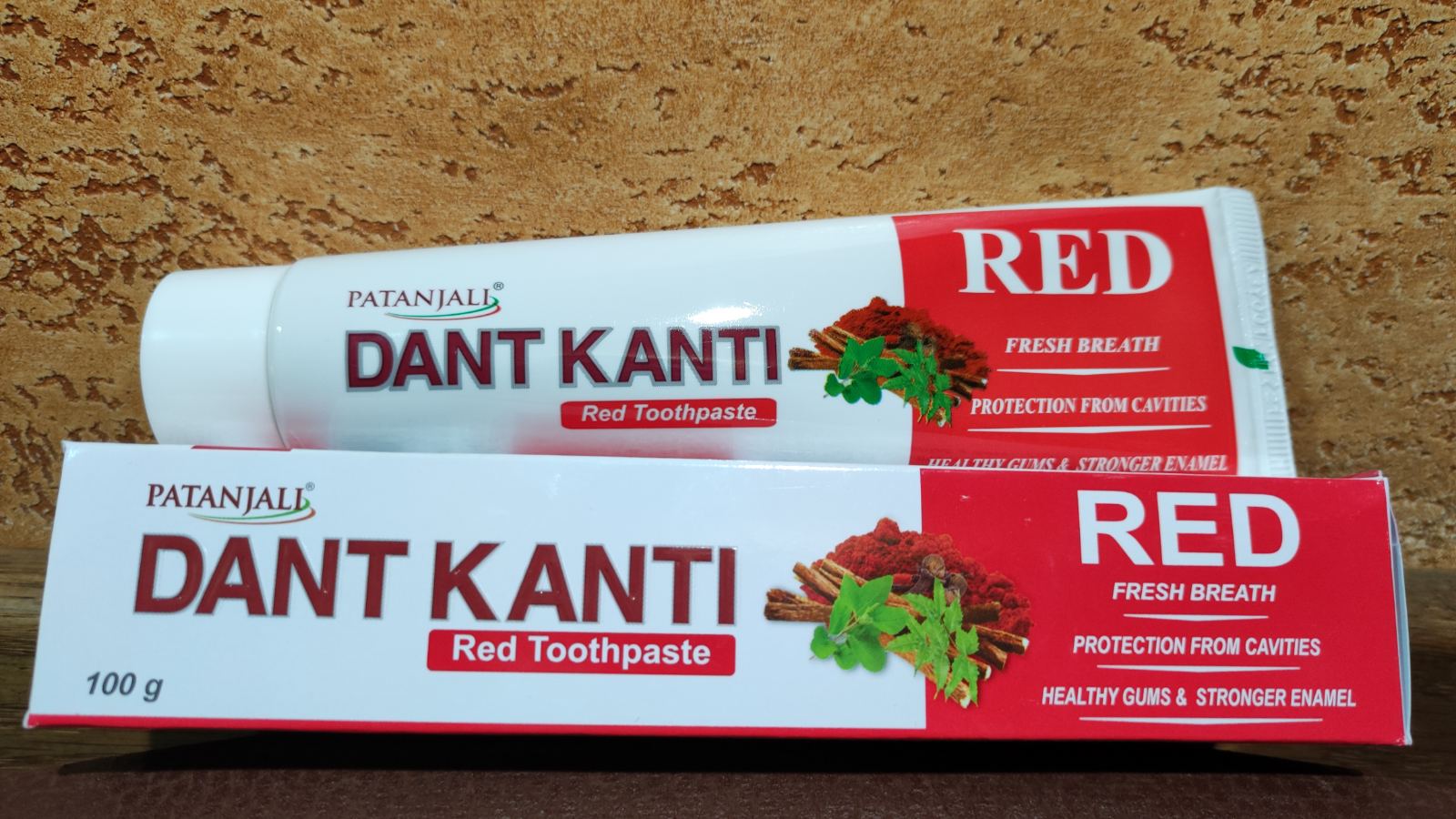 Зубная паста Дант Канти Ред Патанджали Dаnt Kanti Red Patanjali 100 гр Комплексный уход за зубами и деснами, Индия