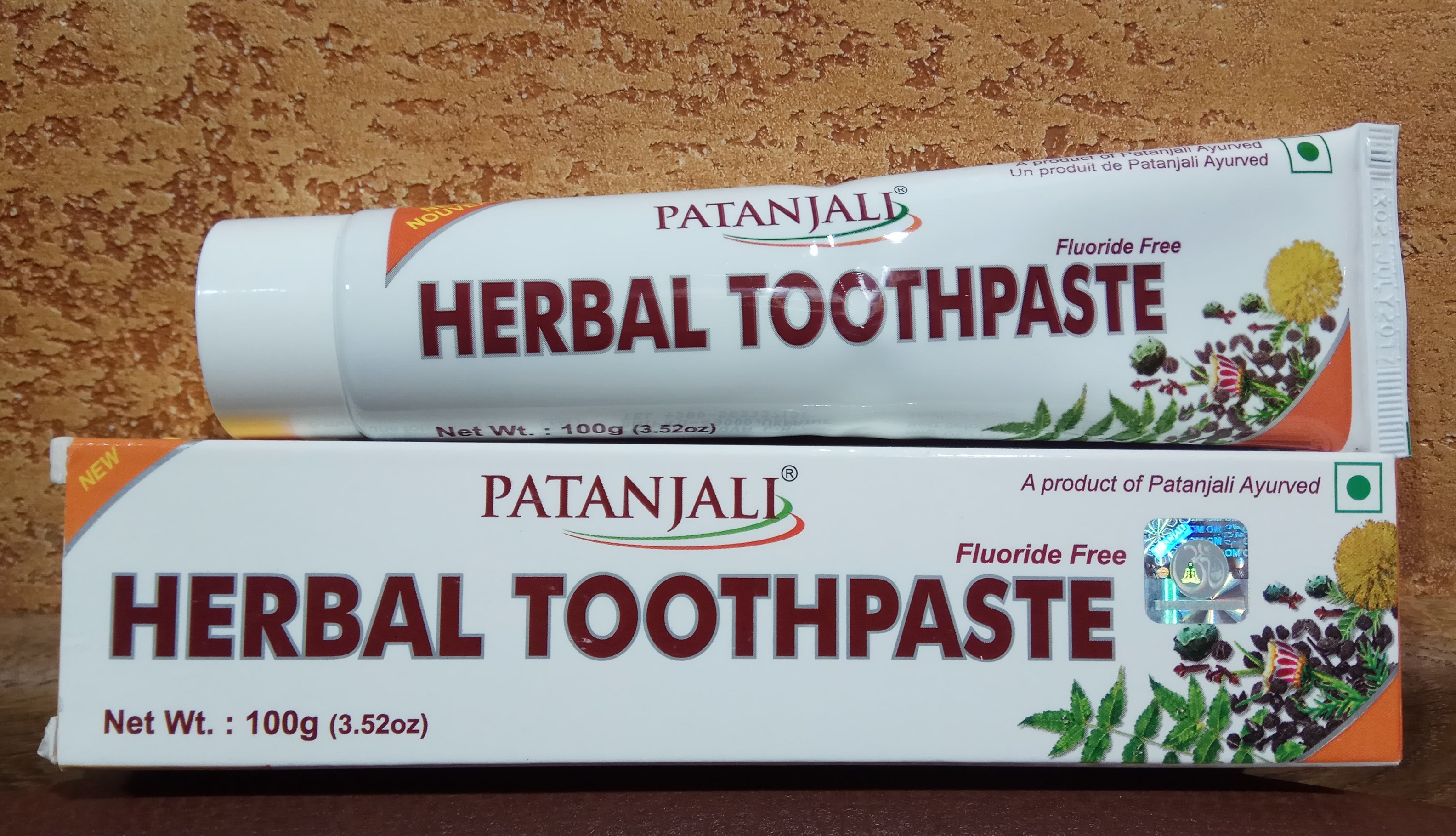 Зубная паста Патанджали 100 гр Patanjali Herbal Toothpaste Ежедневн натур травян аюрведа Индия